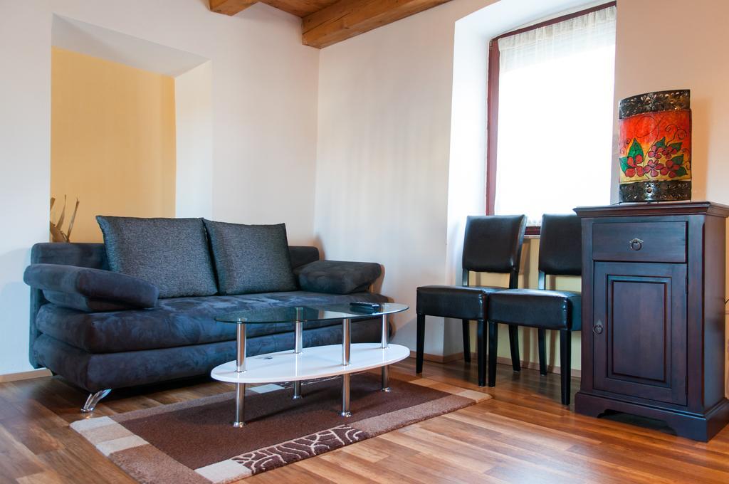 Apartment Gasa Brezice Bagian luar foto