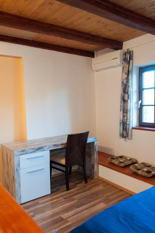 Apartment Gasa Brezice Bagian luar foto
